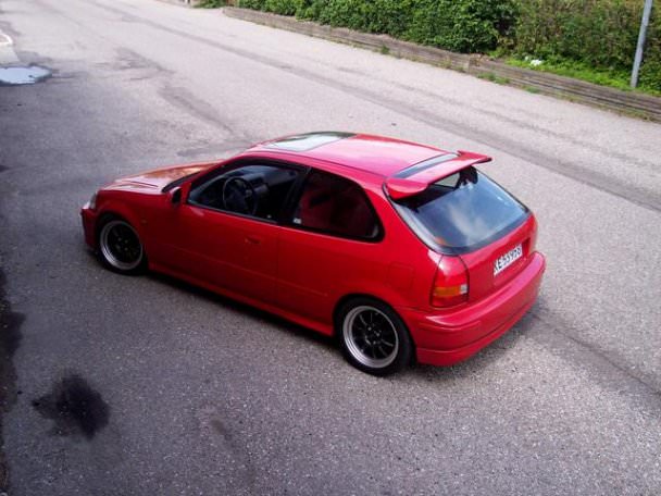 Спойлеры на Honda Civic VI Хетчбек много фото  - ek9-type-r.jpg