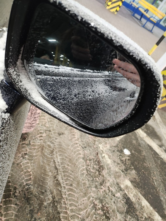 Плохо работает обогрев бокового зеркала автомобиля - зеокало.jpg
